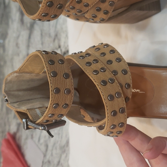 Jessica Simpson Heels - Picture 4 of 12